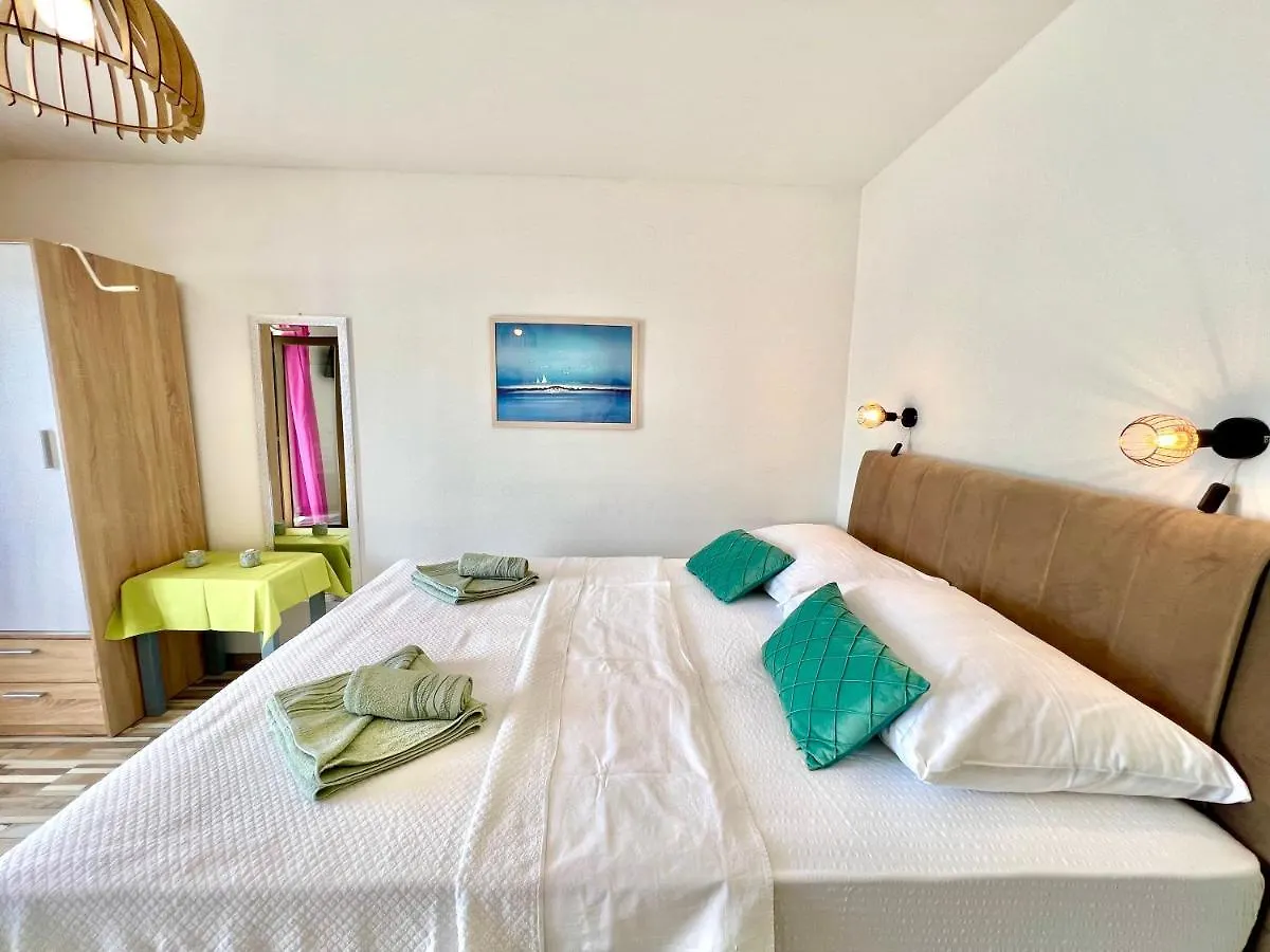 Apartmani Dream View Dramalj 0*,